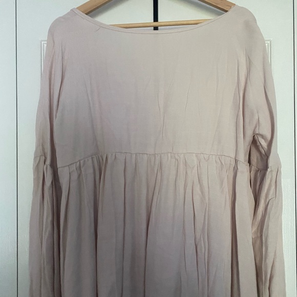 light blush pink top with tie - Picture 2 of 3